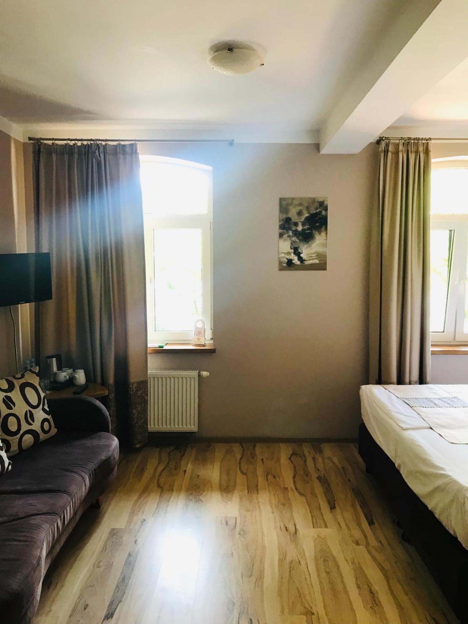 Przystanek Tlen Bed & Breakfast エクステリア 写真